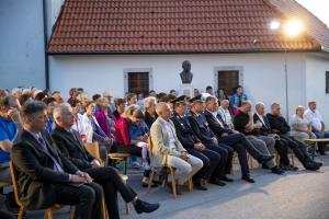 226 Koncert pod lipo Foto atelje Postojna